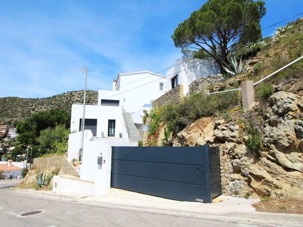 8007 Villa Velasquez Roses Spain